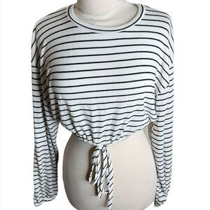 ❤️Audrey 3+1 Kaitlyn striped crop top